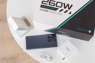 Nguyên mẫu Infinix của bộ sạc không dây 110W