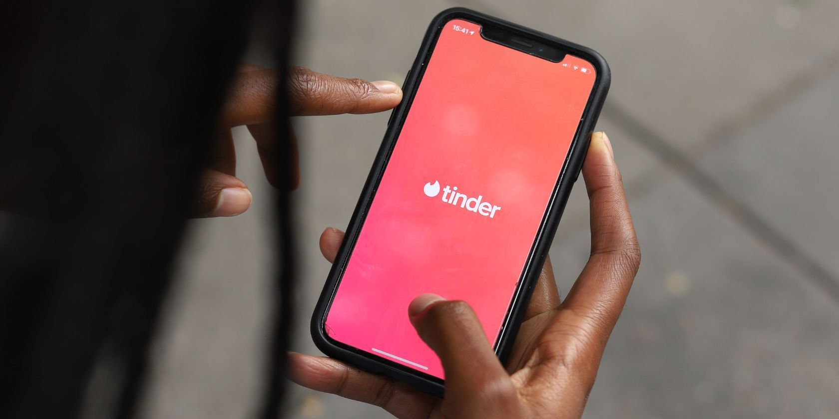 Bí kíp tô đỏ vận may tình duyên nhân ngày Chủ nhật Hẹn hò sôi động trên Tinder Bí kíp tô đỏ vận may tình duyên nhân ngày Chủ nhật Hẹn hò sôi động nhất trong năm trên Tinder
