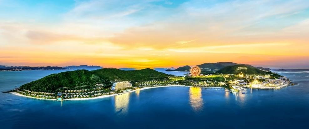 Charlie Puth và dàn nghệ sĩ Việt biểu diễn tại Siêu đại nhạc hội 8Wonder tại Vinpearl Nha Trang TechTimes Vietnam Hệ sinh thái du lịch tổng hợp trên đảo Hòn Tre