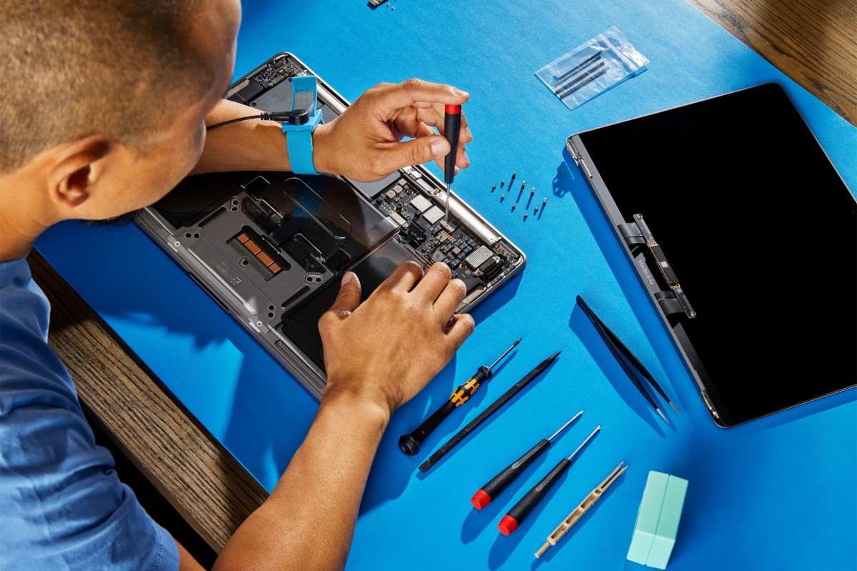 Chương trình sửa chữa tự phục vụ của Apple hiện bao gồm dòng iPhone 14 và MacBook M2 TechTimes Vietnam Chương trình sửa chữa tự phục vụ của Apple hiện bao gồm dòng iPhone 14 và MacBook M2