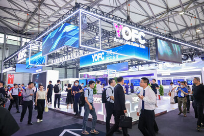 Nhà cung cấp cáp quang toàn cầu YOFC trưng bày nhiều loại sản phẩm và giải pháp tại MWC Thượng Hải 2023 YOFC xuất hiện ấn tượng tại MWC Thượng Hải 2023 (PRNewsfoto/YOFC)