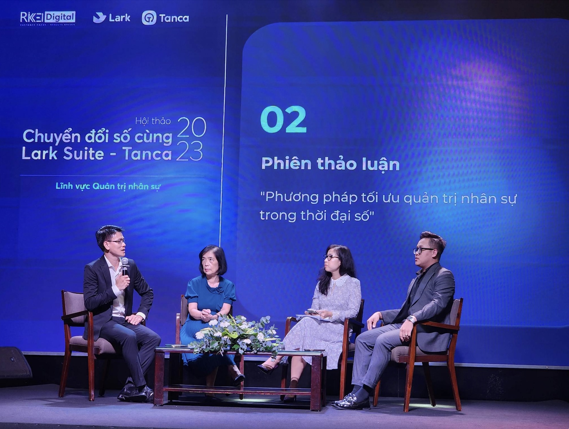 Lark, Tanca và Rikkei hợp tác đẩy nhanh chuyển đổi số doanh nghiệp Lark - Tanca - Rikkei vừa công bố hợp tác chuyên sâu trong kết nối hệ thống, dữ liệu và triển khai nhằm thúc đẩy hoạt động chuyển đổi số cho hàng nghìn doanh nghiệp Việt Nam.