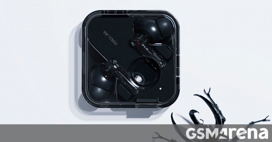 Tai nghe Nothing Ear (2) có màu đen mới, tùy chọn EQ nâng cao