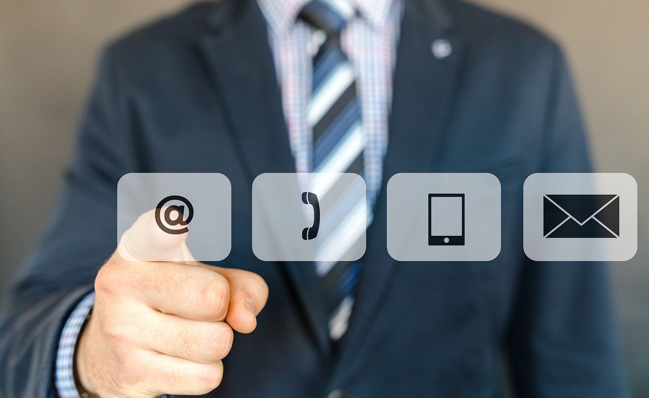 Liên hệ với nhà sản xuất máy tính xách tay hoặc kỹ thuật viên chuyên nghiệp