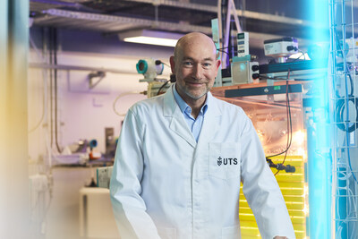 Đại học Công nghệ Sydney (University of Technology Sydney, UTS) chủ trì Hội nghị thượng đỉnh khử carbon tại Australia Distinguished Professor Peter Ralph, Director of the Deep Green Biotech Hub at UTS, is one of the panellists for Science + Industry Partnership in Action. Image: Toby Burrows.