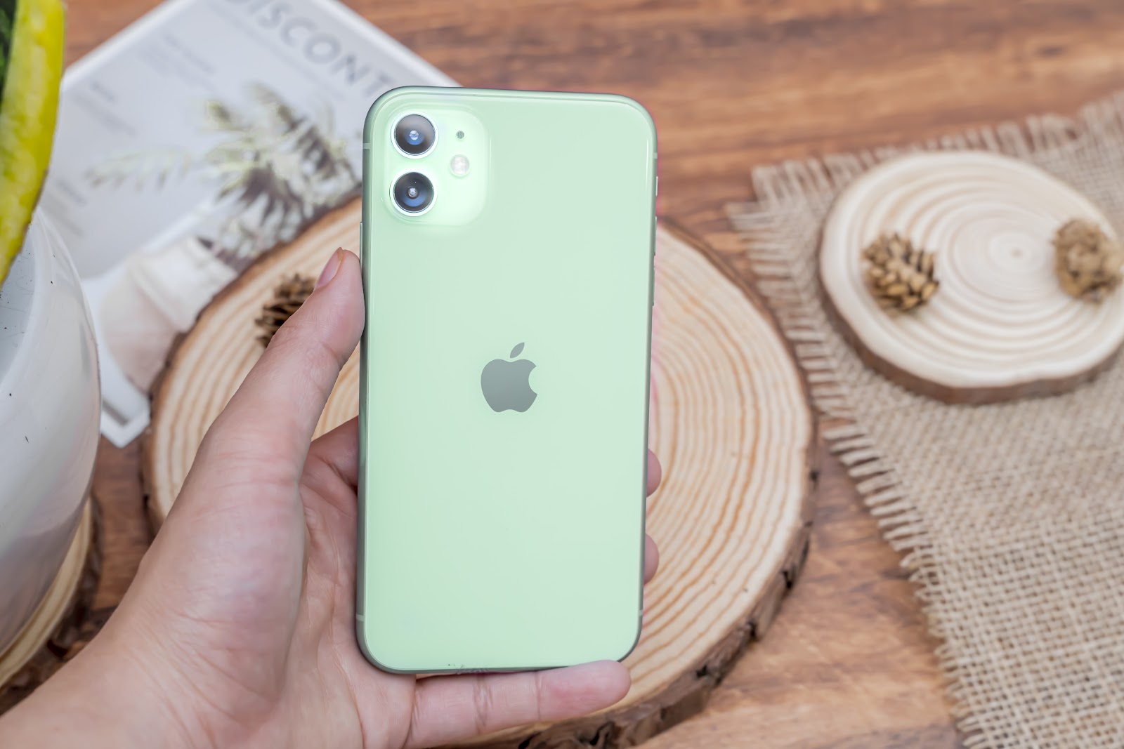iPhone 11 VN/A chỉ còn từ 10,35 triệu đồng