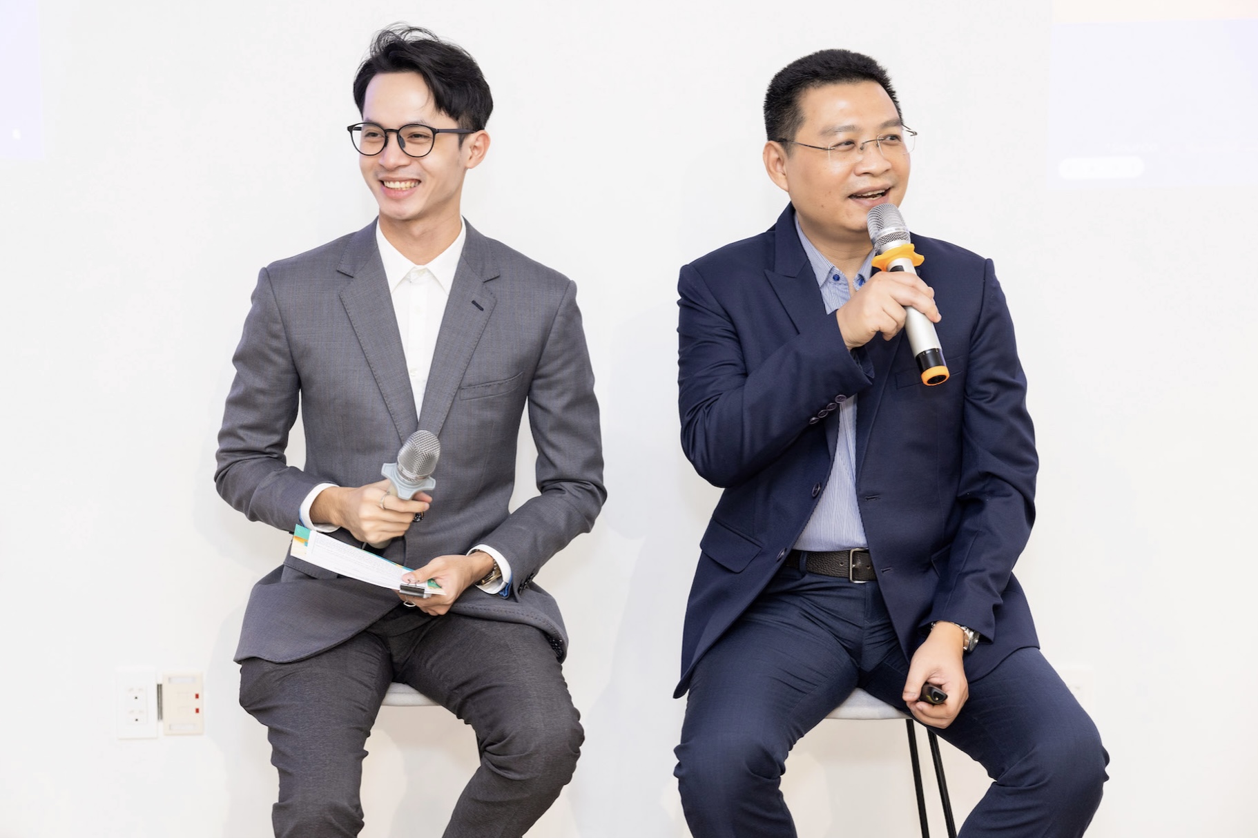 Klook Travel Pulse: Người trẻ chi gấp đôi thu nhập trung bình hàng tháng cho du lịch TechTimes Vietnam Đại diện Klook Việt Nam chia sẻ với giới báo chí về nghiên cứu Klook Travel Pulse mới.