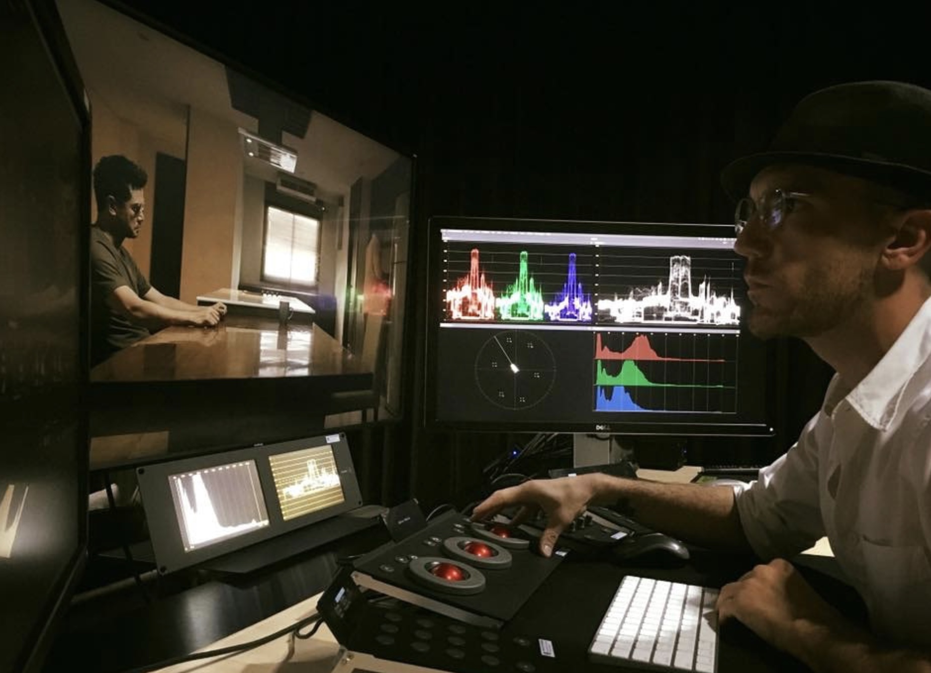 Martino Cipriani trong studio cá nhân.