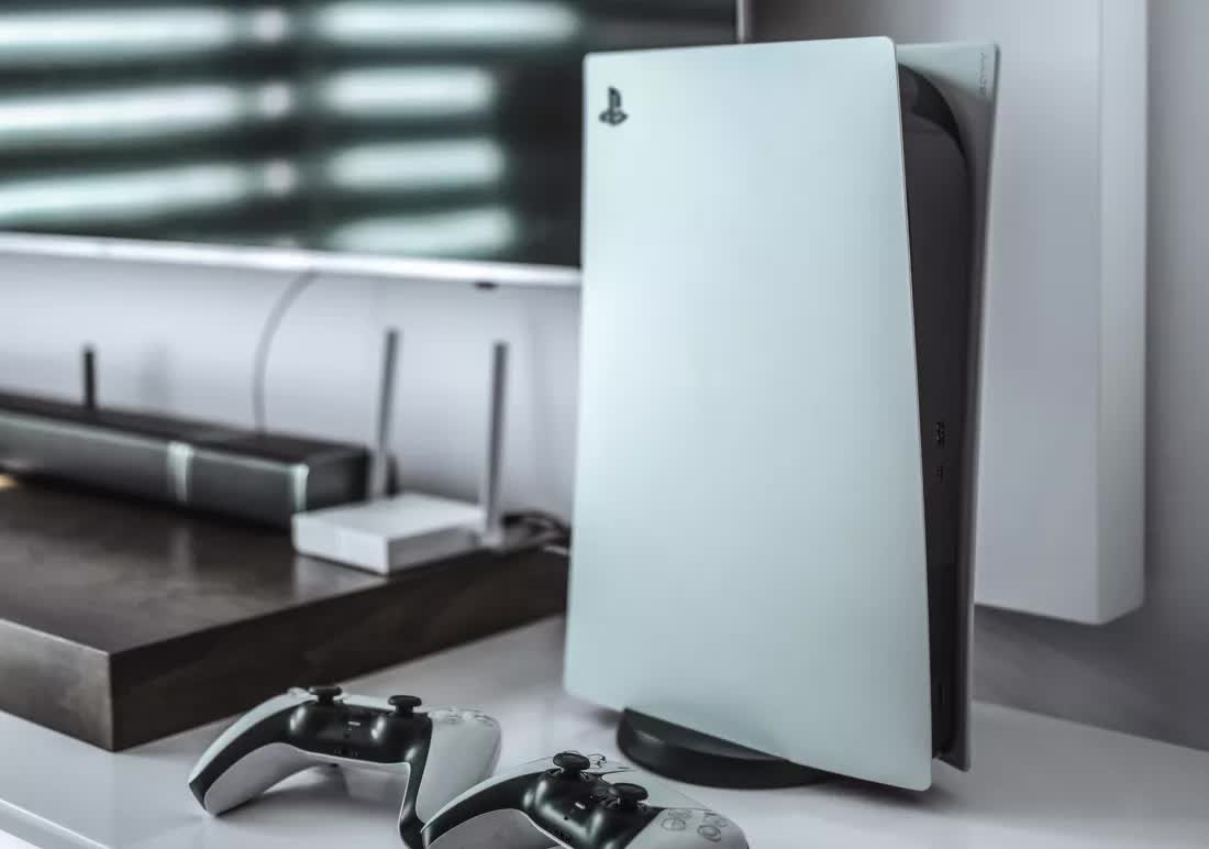 Sony tăng dự báo cả năm khi doanh số PS5 gần chạm mốc 42 triệu Sony raises full-year forecast as PS5 sales almost touch 42 million