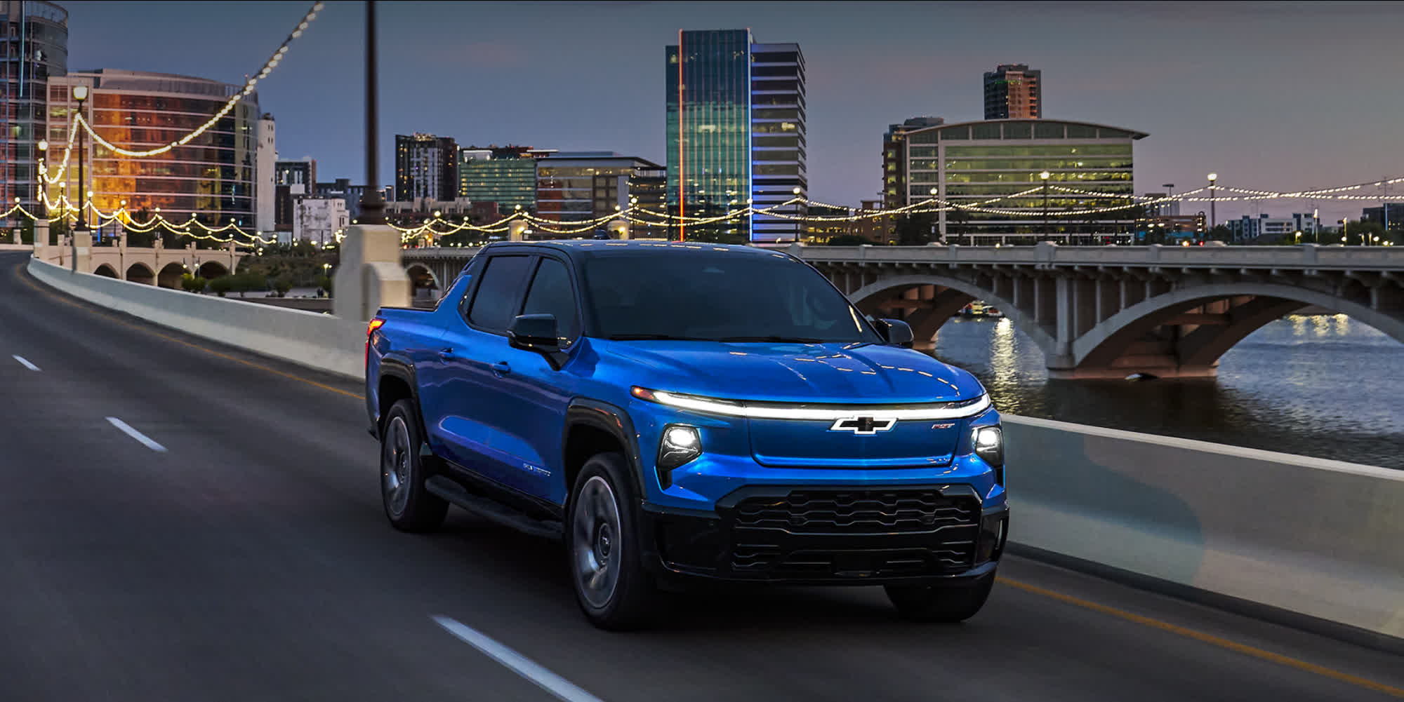 General Motors sắp ra mắt xe điện sạc hai chiều V2H These 2024 GM EVs can power your home during a blackout using bidirectional charging
