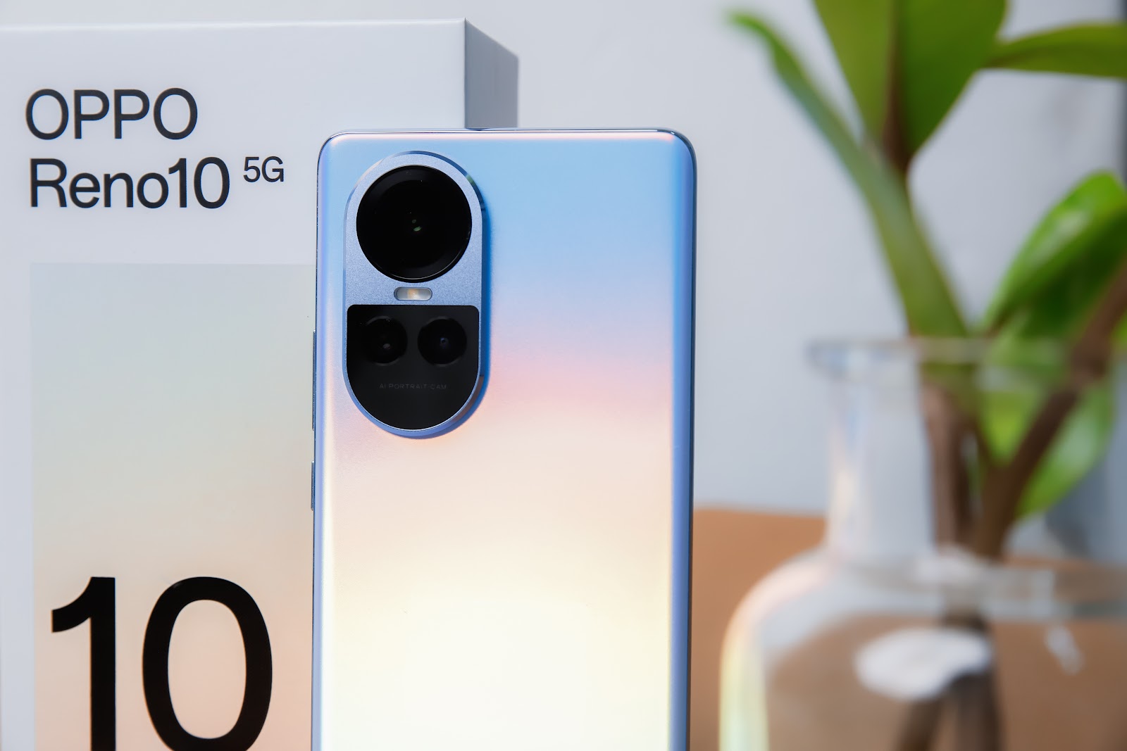 Camera tele của OPPO Reno 10 có độ phân giải đến 32MP