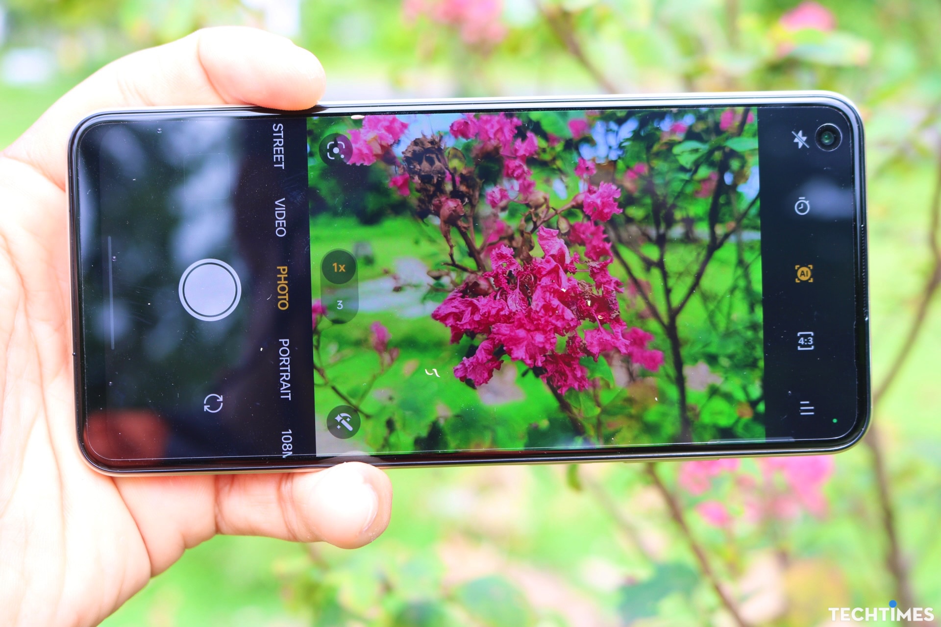 Camera realme 11 làm rất tốt.