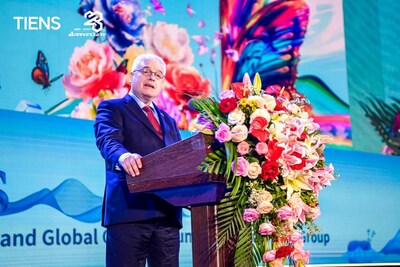 Ngài Ivo Josipovic, Cựu Tổng thống Croatia (PRNewsfoto/TIENS Group) Ngài Ivo Josipovic, Cựu Tổng thống Croatia (PRNewsfoto/TIENS Group)