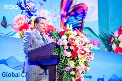 Ngài Ông Jiri Paroubek, Cựu Thủ tướng Cộng hòa Séc (PRNewsfoto/TIENS Group) Ngài Ông Jiri Paroubek, Cựu Thủ tướng Cộng hòa Séc (PRNewsfoto/TIENS Group)