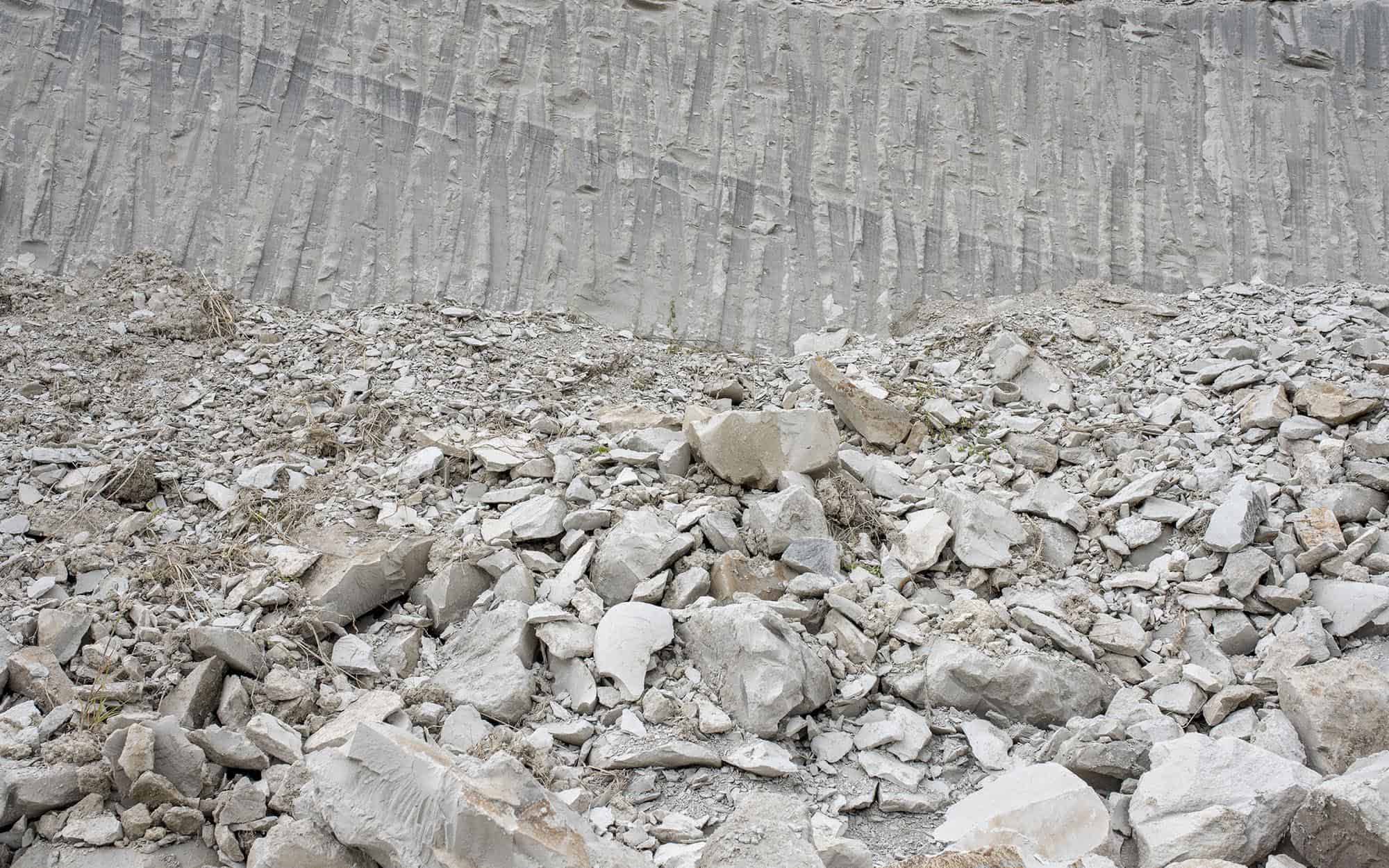 Microsoft có kế hoạch thu hồi carbon bằng đá vôi nghiền Microsoft plans to capture carbon using crushed limestone