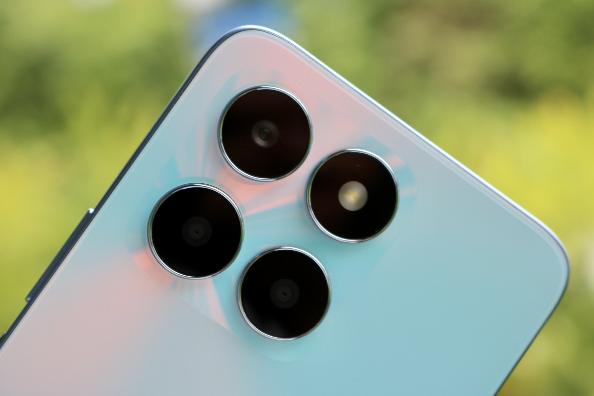 Đánh giá nhanh HONOR X6a: Ấn tượng ở phân khúc smartphone bình dân TechTimes Vietnam Cận cảnh cụm camera của máy
