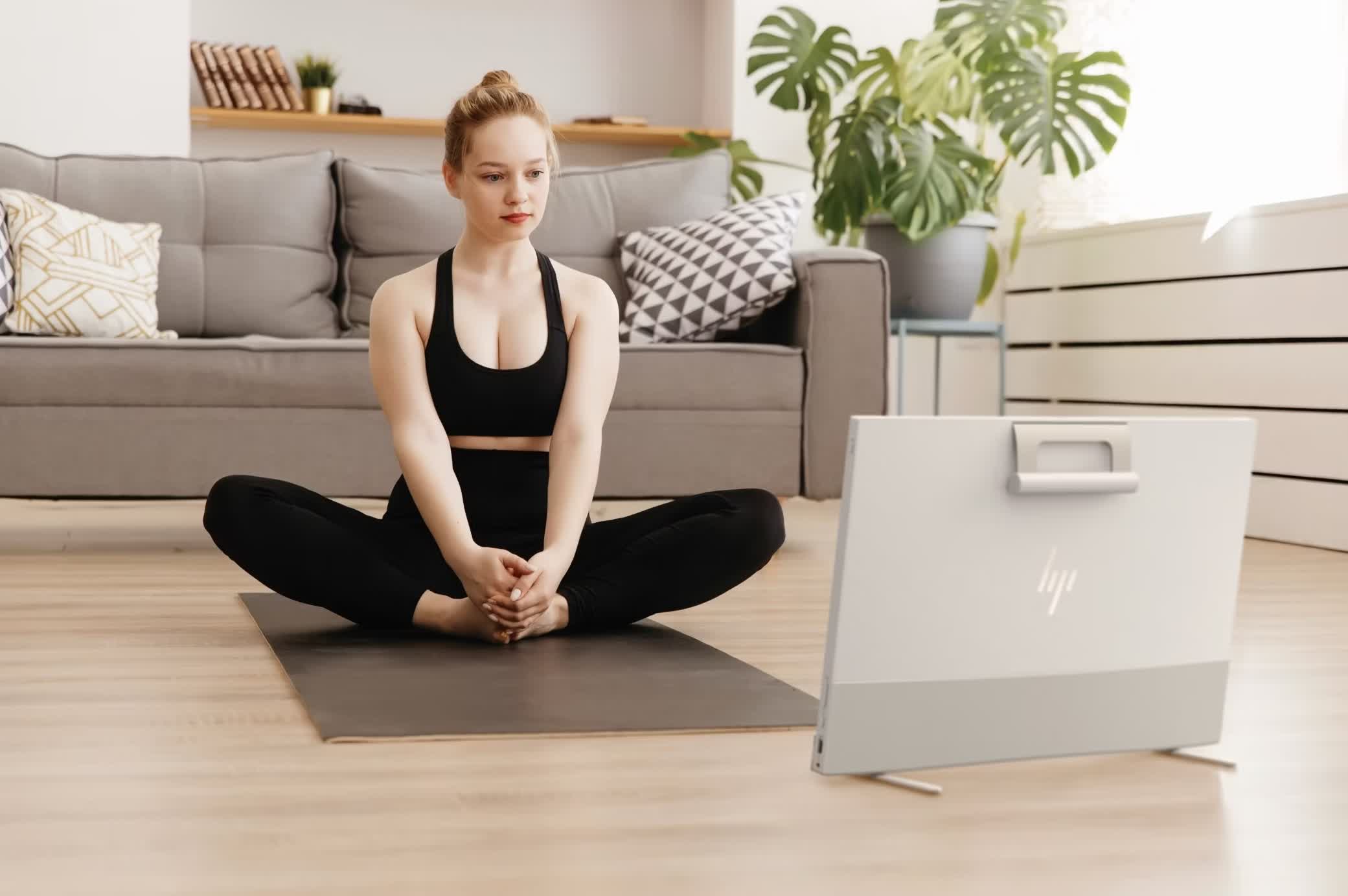 Envy Move của HP là máy tính xách tay đa năng 24 inch dành cho công việc tại nhà HP