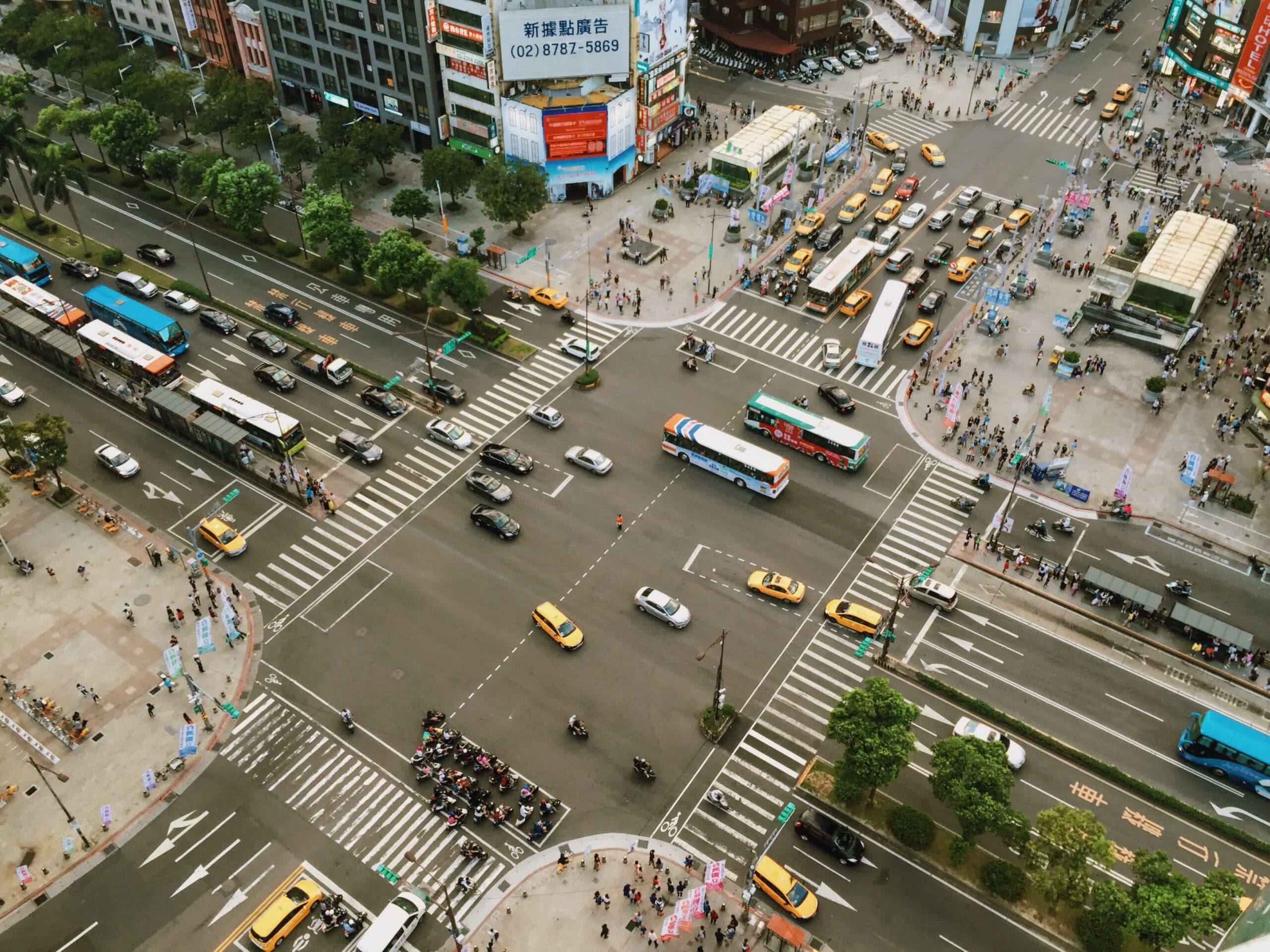 Dự án AI “Green Light” của Google đang cải thiện đèn giao thông, cắt giảm thời gian chờ đợi và lượng khí thải Google
