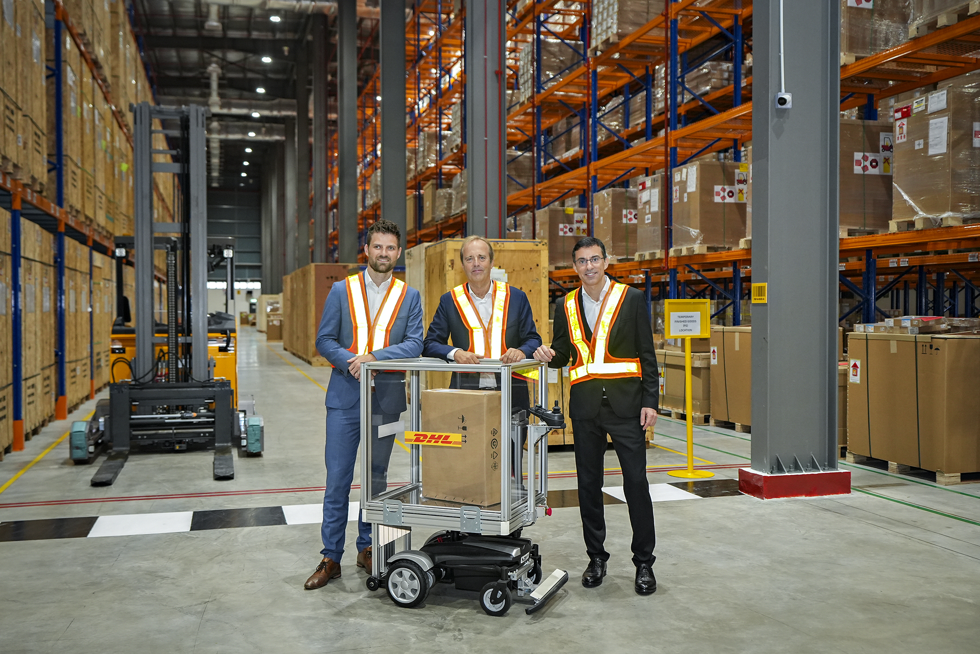 (Từ trái sang phải) Mario Lorenz (Tổng Giám đốc Quốc gia, DHL Supply Chain Malaysia), Andries Retief (CEO, DHL Supply Chain Đông Nam Á), Oscar de Bok (CEO, DHL Supply Chain), Javier Bilbao (CEO, DHL Supply Chain Asia -Pacific) tại Penang Logistics Hub 4