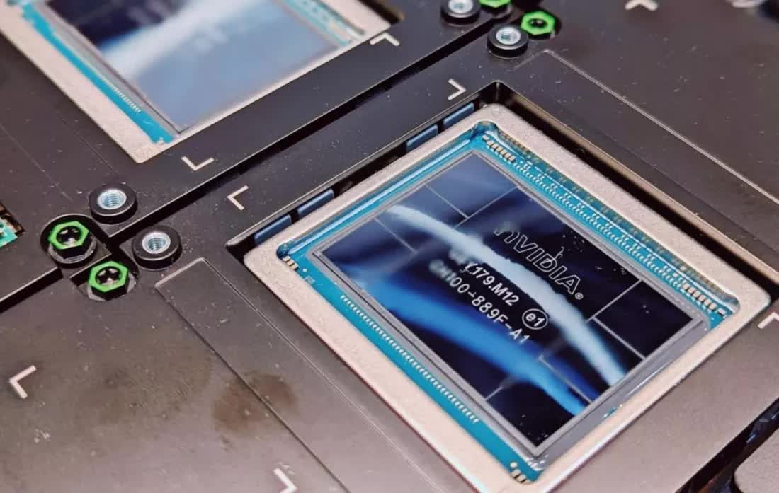 Microsoft va OpenAI co dong thai tham nhap thi truong TechTimes Vietnam Microsoft và OpenAI có động thái thâm nhập thị trường chip AI?