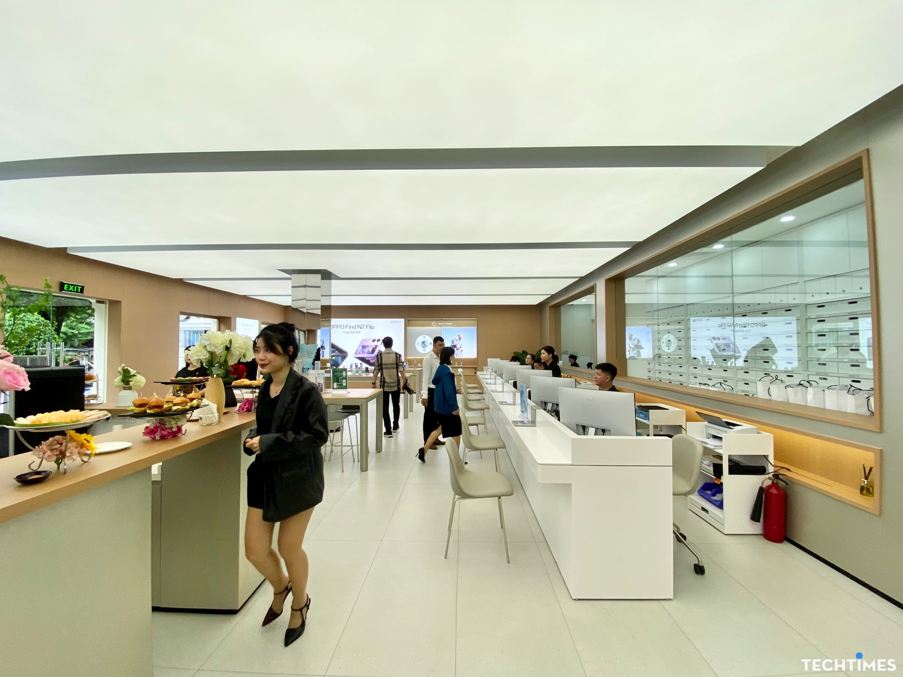 OPPO Premium Service Center khai trương tại Việt Nam