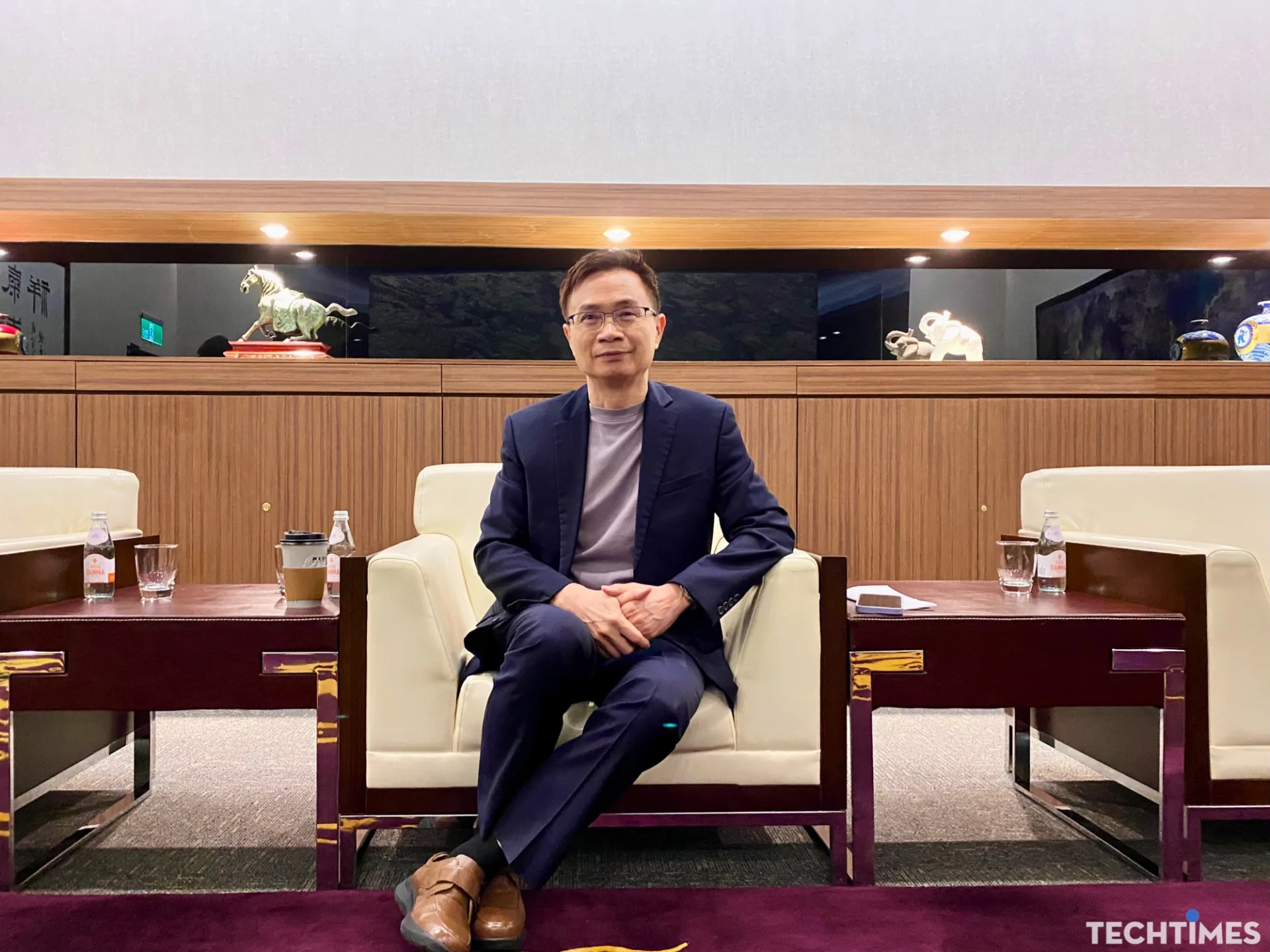 Ông James Huang - Chủ tịch TAITRA đang trả lời phỏng vấn của TechTimes.