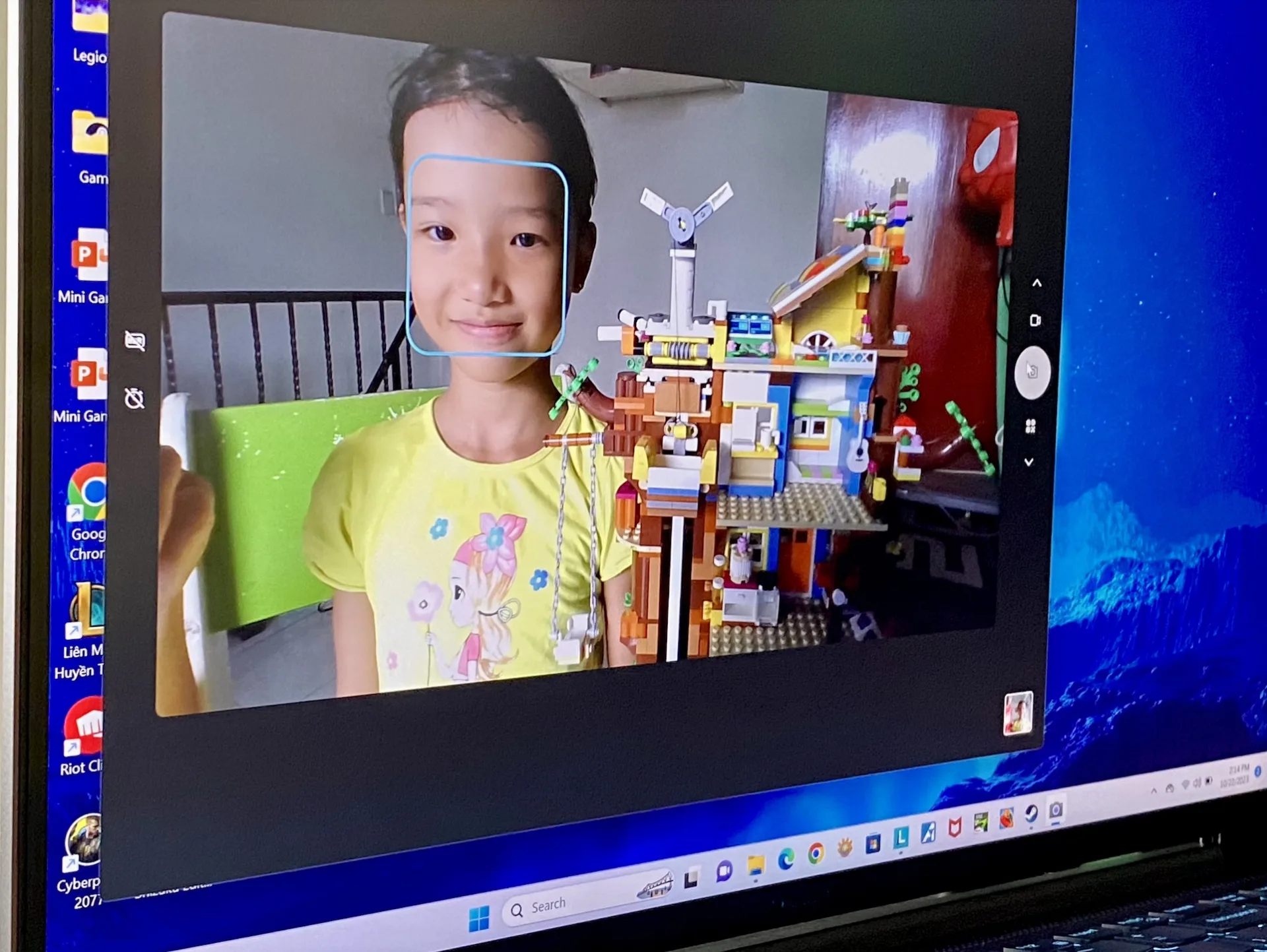 Camera của máy khá tốt.
