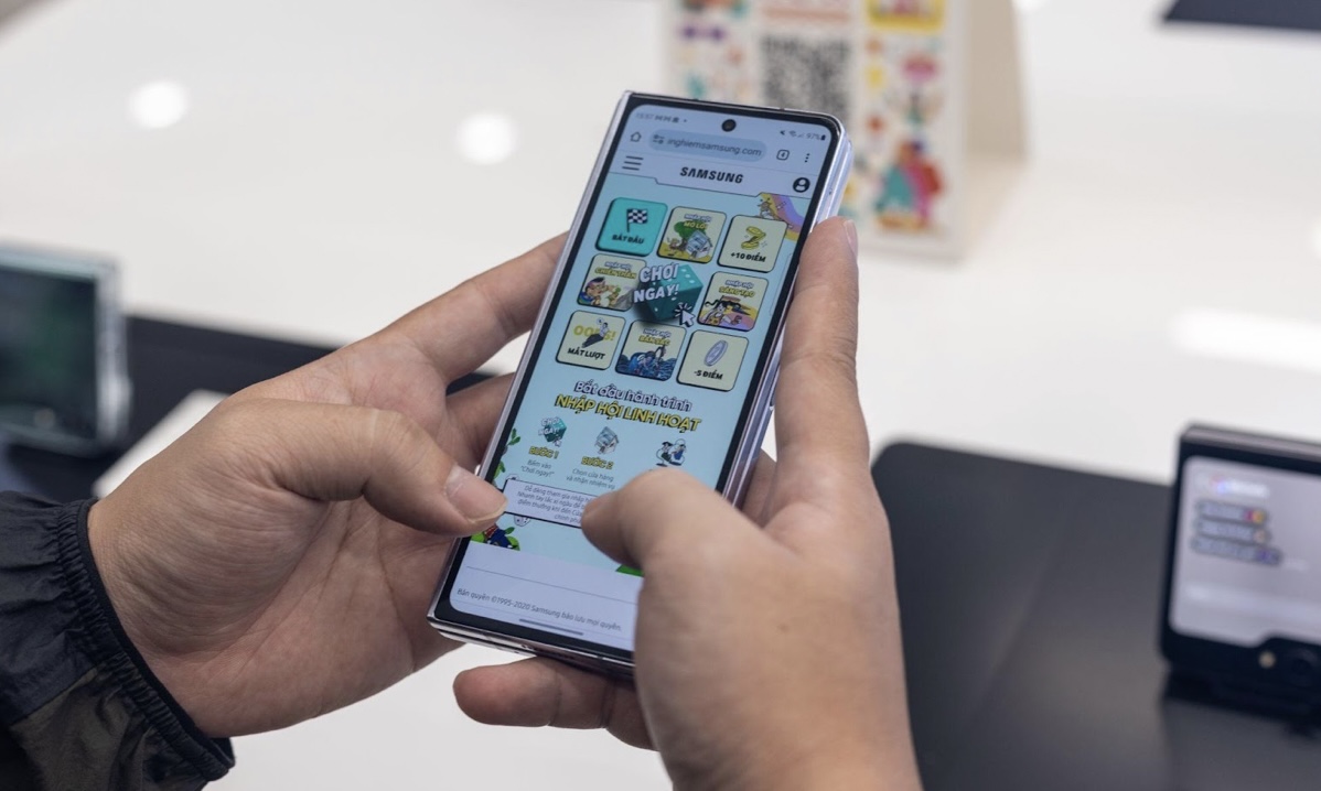 Giới trẻ hào hứng với cuộc thi ‘Cùng Cửa Hàng Trải Nghiệm Samsung Nhập Hội Linh Hoạt’