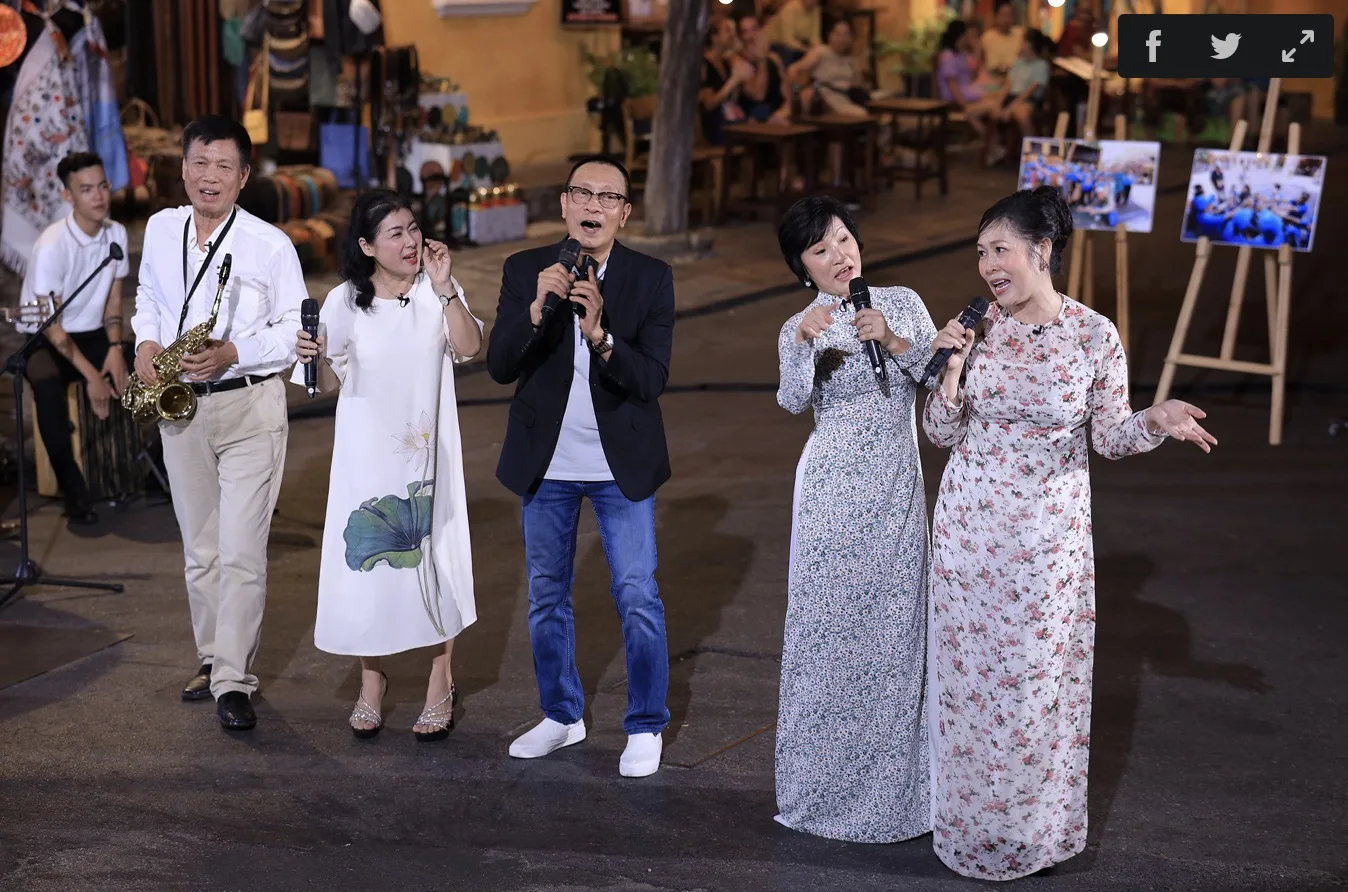 Các nhân vật tham gia một trải nghiệm tại Có hẹn cùng thanh xuân. Ảnh: VTV