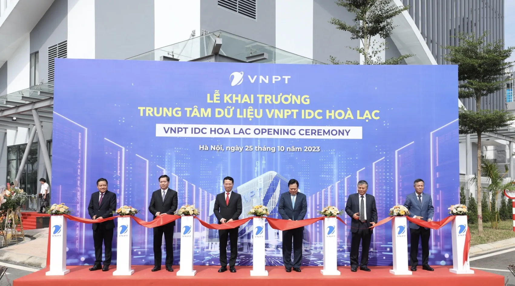 Khai trương Trung tâm dữ liệu VNPT IDC Hòa Lạc: Lớn nhất, hiện đại nhất Việt Nam