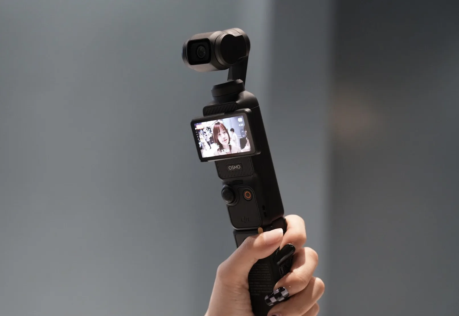 RoboBoss phân phối DJI Osmo Pocket 3, giá 13 triệu đồng TechTimes Vietnam DJI vừa chính thức giới thiệu camera Osmo Pocket 3 tại Việt Nam, bán ra với giá 13 triệu đồng thông qua nhà phân phối Roboboss.