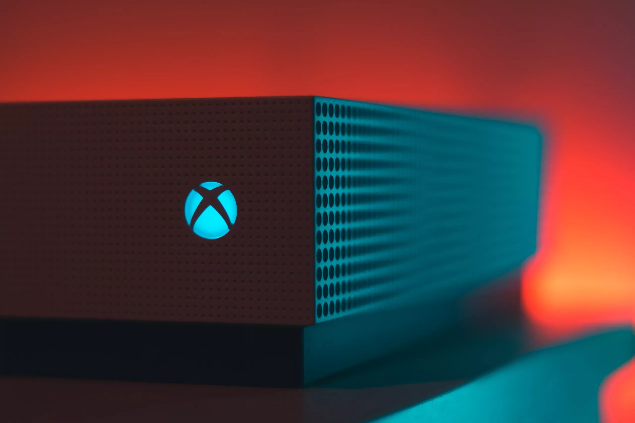 Microsoft muốn đăng ký ở mọi nơi, bao gồm cả phần cứng PlayStation và Nintendo Microsoft wants its subscriptions everywhere, including PlayStation and Nintendo hardware