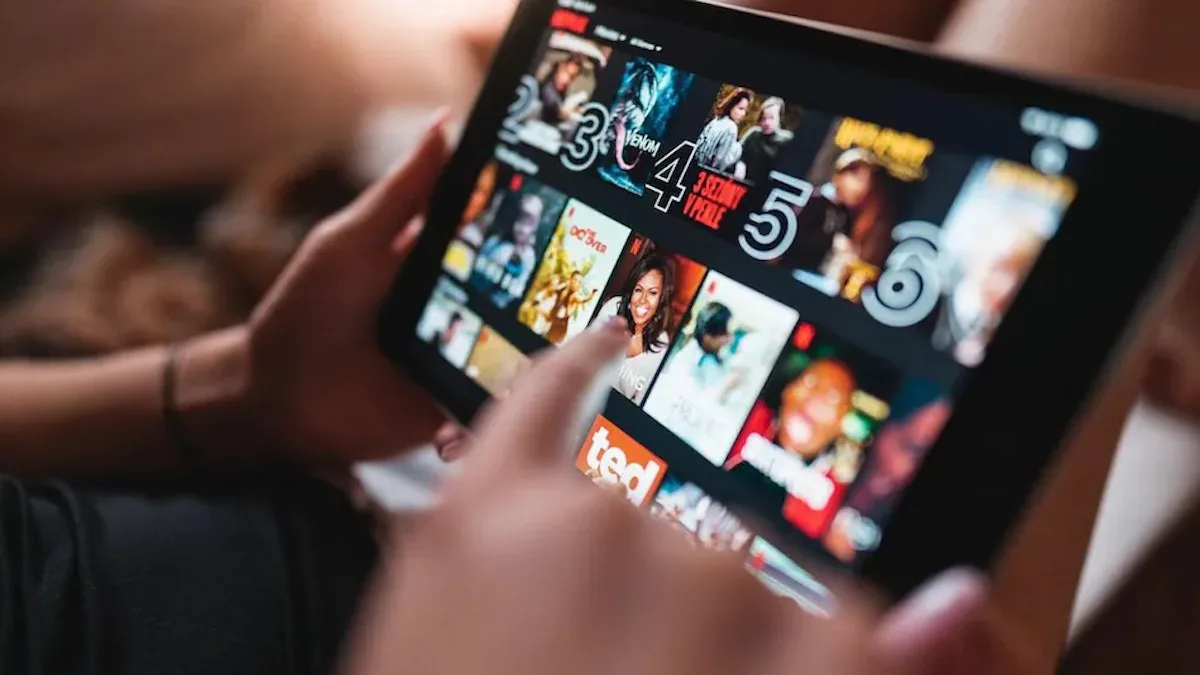 Netflix sẽ trở thành dịch vụ phát trực tuyến đầu tiên cung cấp lượt tải xuống ở cấp độ hỗ trợ quảng cáo Smartprix