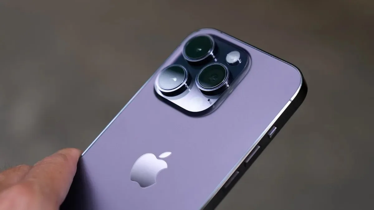 Apple đang chạy sau về modem nội bộ, iPhone 16 có thể có hệ thống quản lý nhiệt dựa trên đồ thị Smartprix