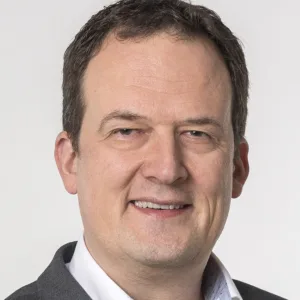 Ông Matthias Kaestner, Phó chủ tịch phụ trách bộ phận kinh doanh giải pháp ô tô của Microchip