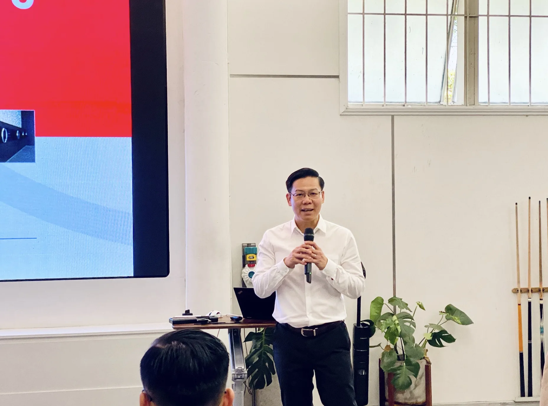 Thương hiệu thanh ray dẫn điện Line8 ra mắt tại Việt Nam TechTimes Vietnam image 246 jpeg TechTimes Vietnam Thương hiệu thanh ray dẫn điện Line8 ra mắt tại Việt Nam
