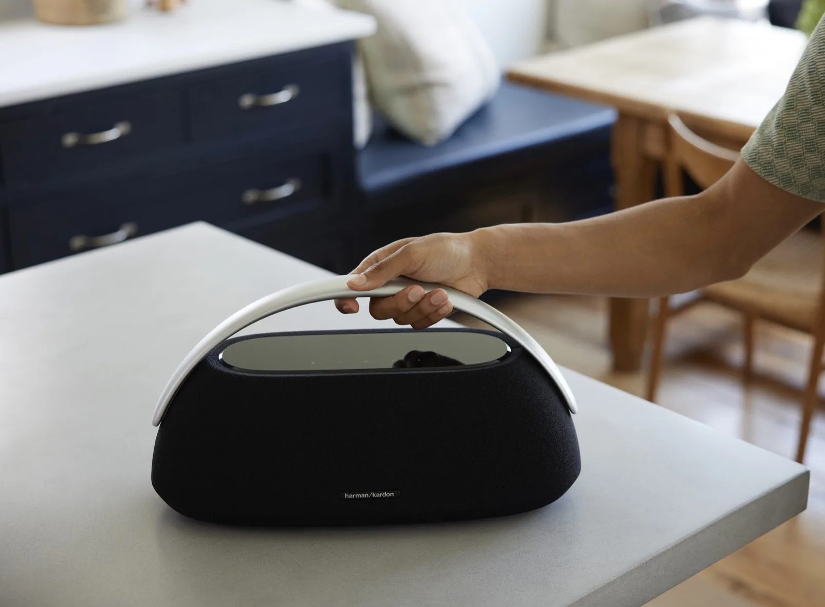 Harman Kardon Việt Nam vừa chính thức ra mắt dòng loa Bluetooth Harman Kardon Go + Play 3 với thiết kế tinh tế và âm thanh chất lượng.