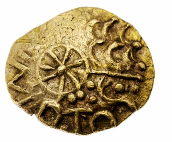 rare coin featuring mighty as the god esus ruler of ancient britain unearthed auctioned TechTimes Vietnam Đồng xu hiếm có hình 'Người cai trị hùng mạnh như Thần Esus' của nước Anh cổ đại được khai quật và bán đấu giá