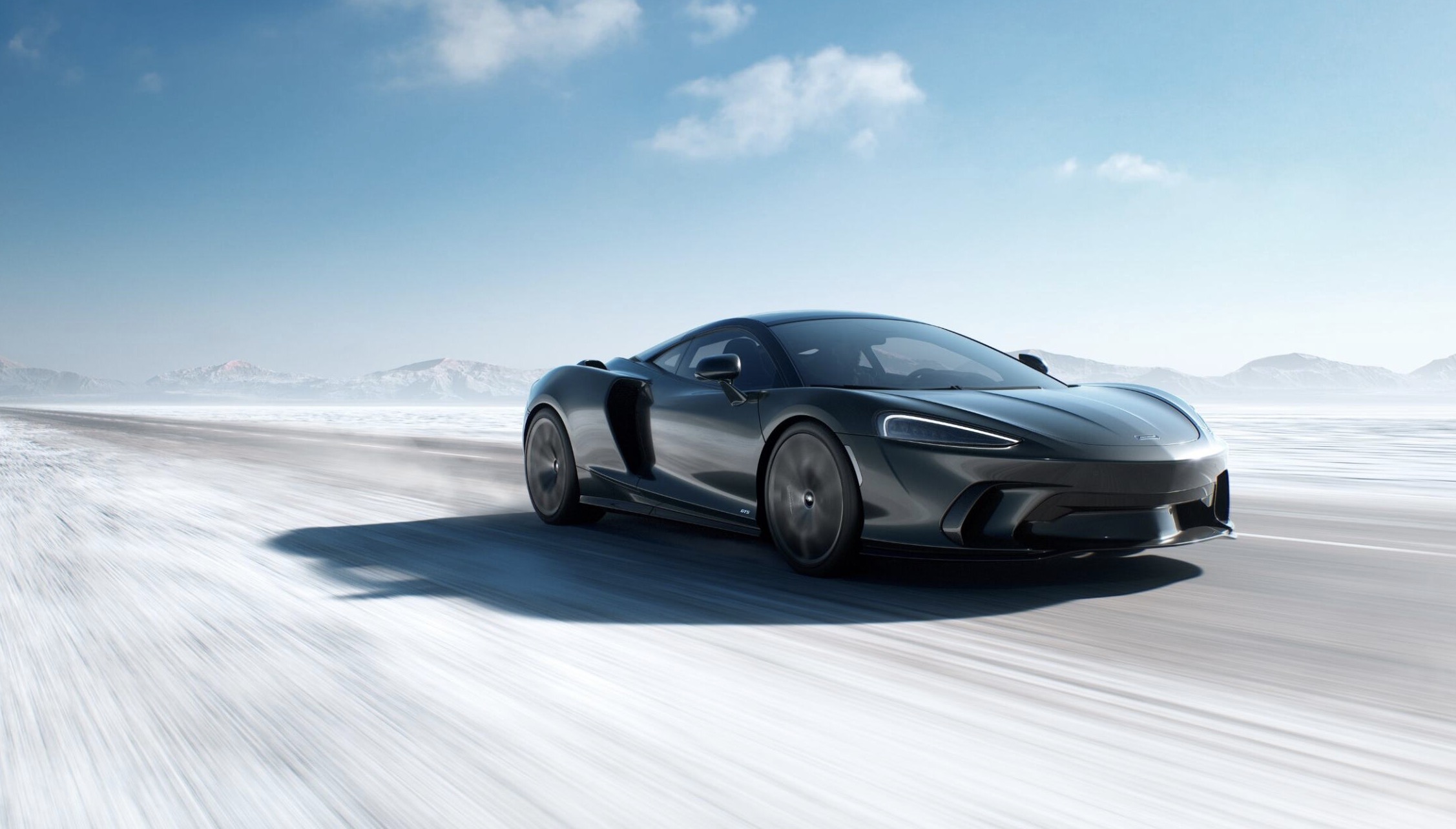 McLaren GTS có gì khác biệt và nổi bật so với McLaren GT? Hãy cùng tìm hiểu trong bài viết này.