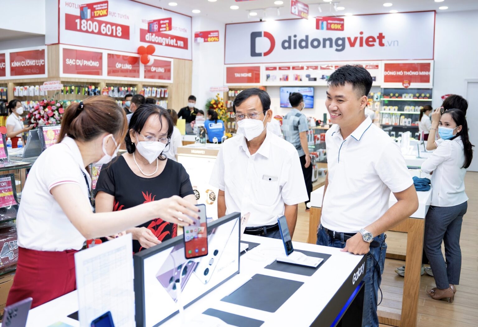 Di Động Việt: Trả góp mua hàng công nghệ đang rất phổ biến