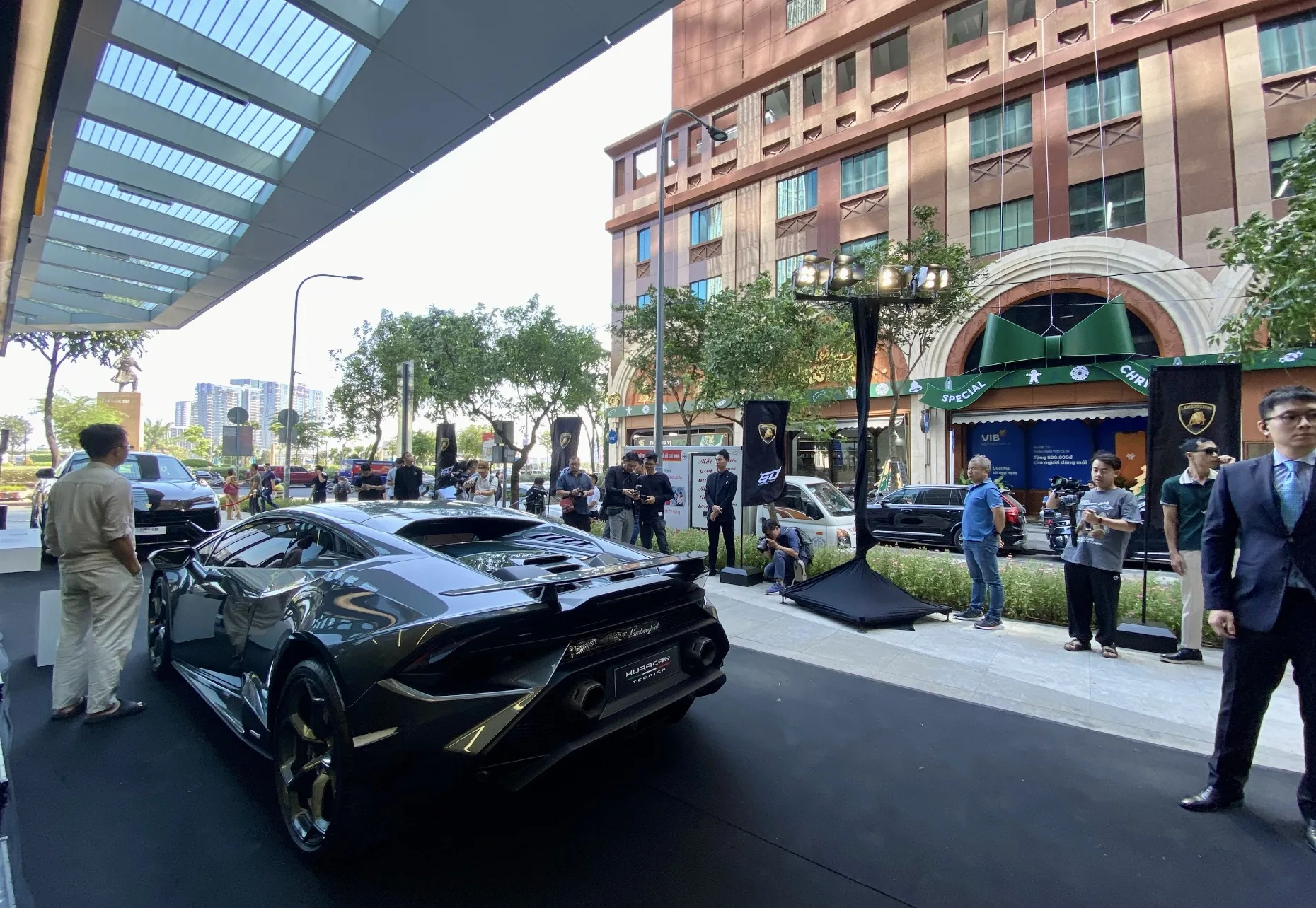 Showroom Lamborghini Hồ Chí Minh chính thức khai trương