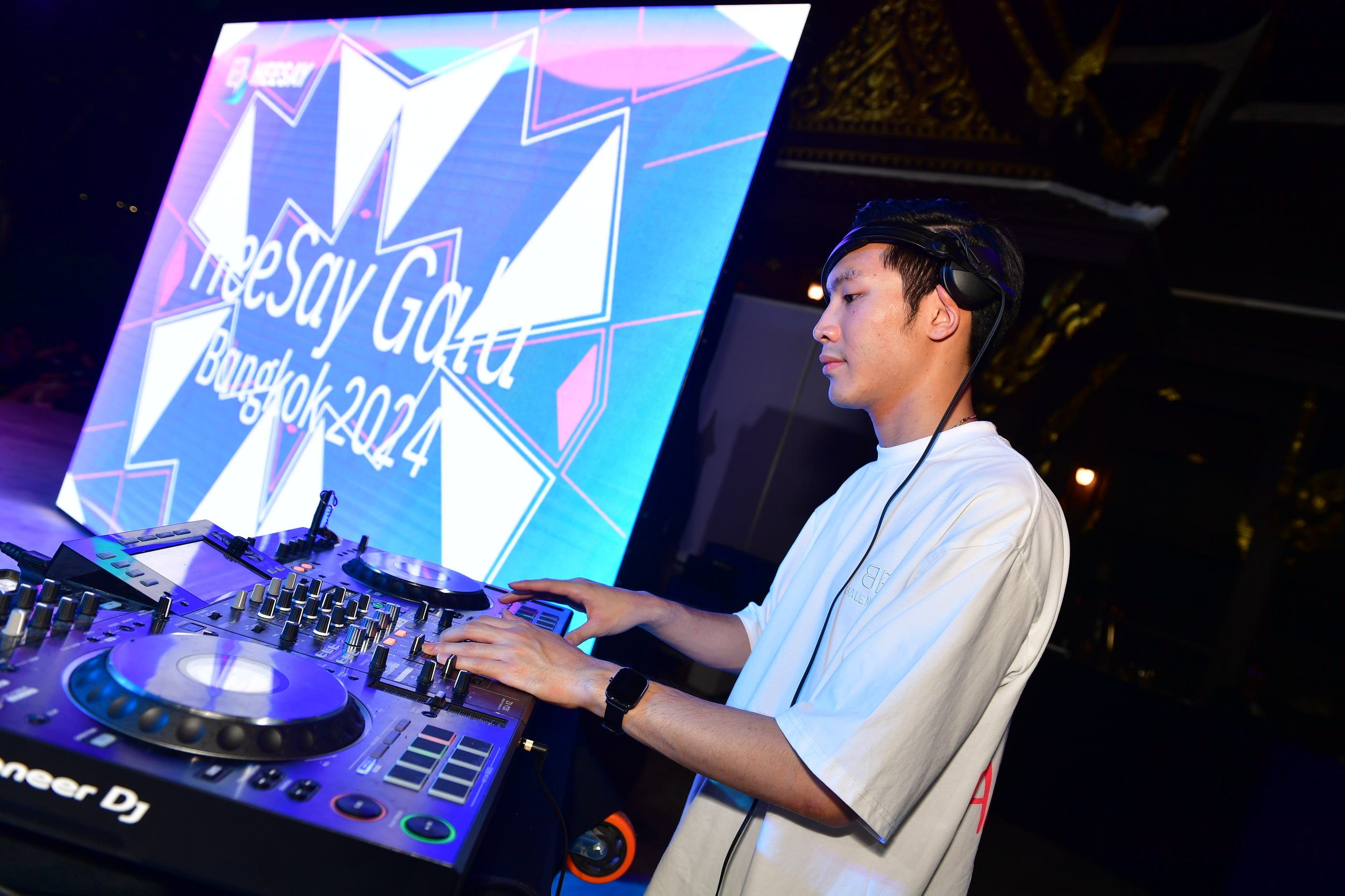 Gala HeeSay dẫn đầu Xu thế: Khai Phá Xu Hướng Xã Hội Mới cho Cộng Đồng LGBTQ+ TechTimes Vietnam Gala HeeSay Khai Phá Xu Hướng Xã Hội Mới cho Cộng Đồng LGBTQ+