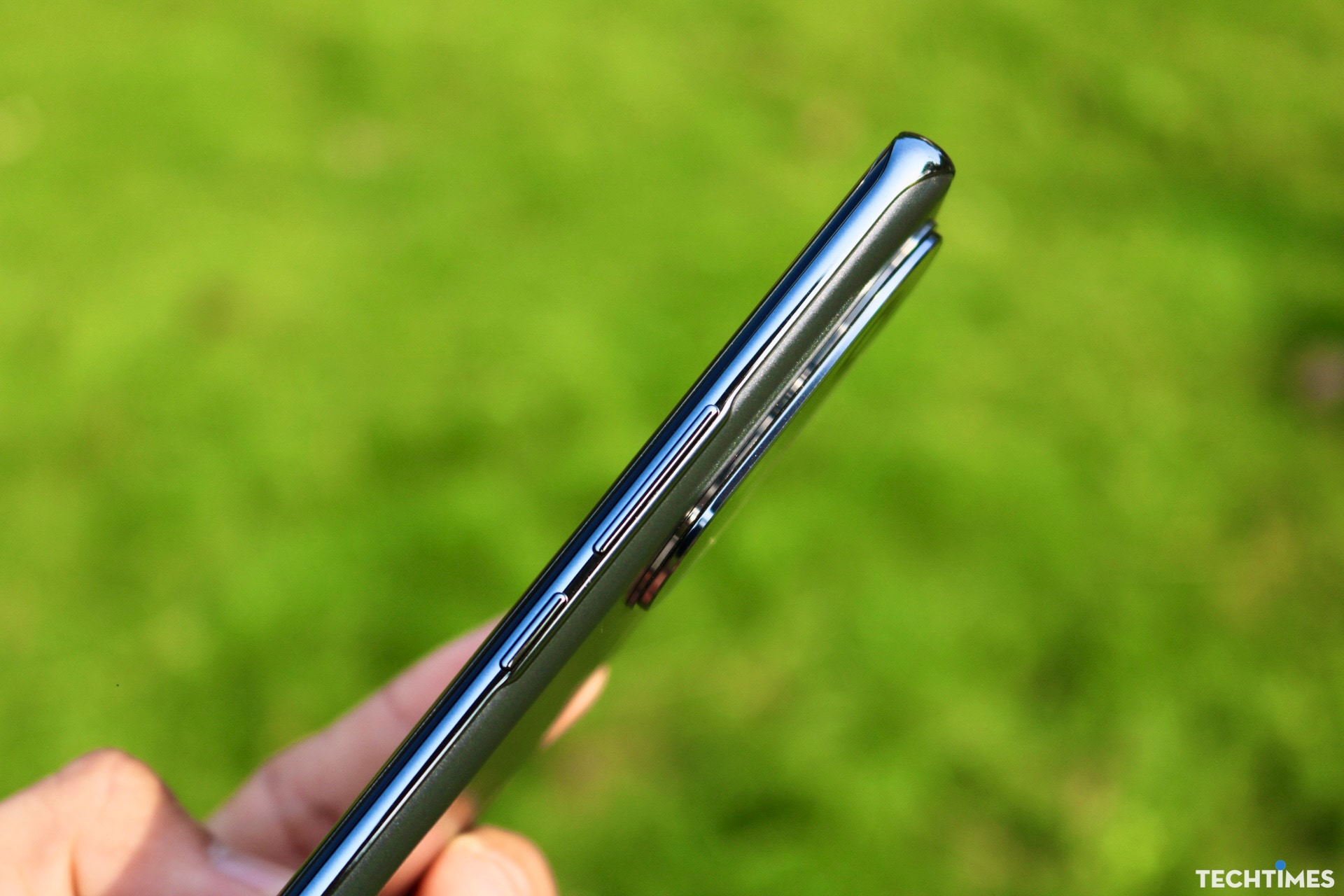 Reno11 Series TechTimes 16 TechTimes Vietnam Đánh giá OPPO Reno11 Pro 5G và Reno11 5G: Mở màn 2024 ấn tượng