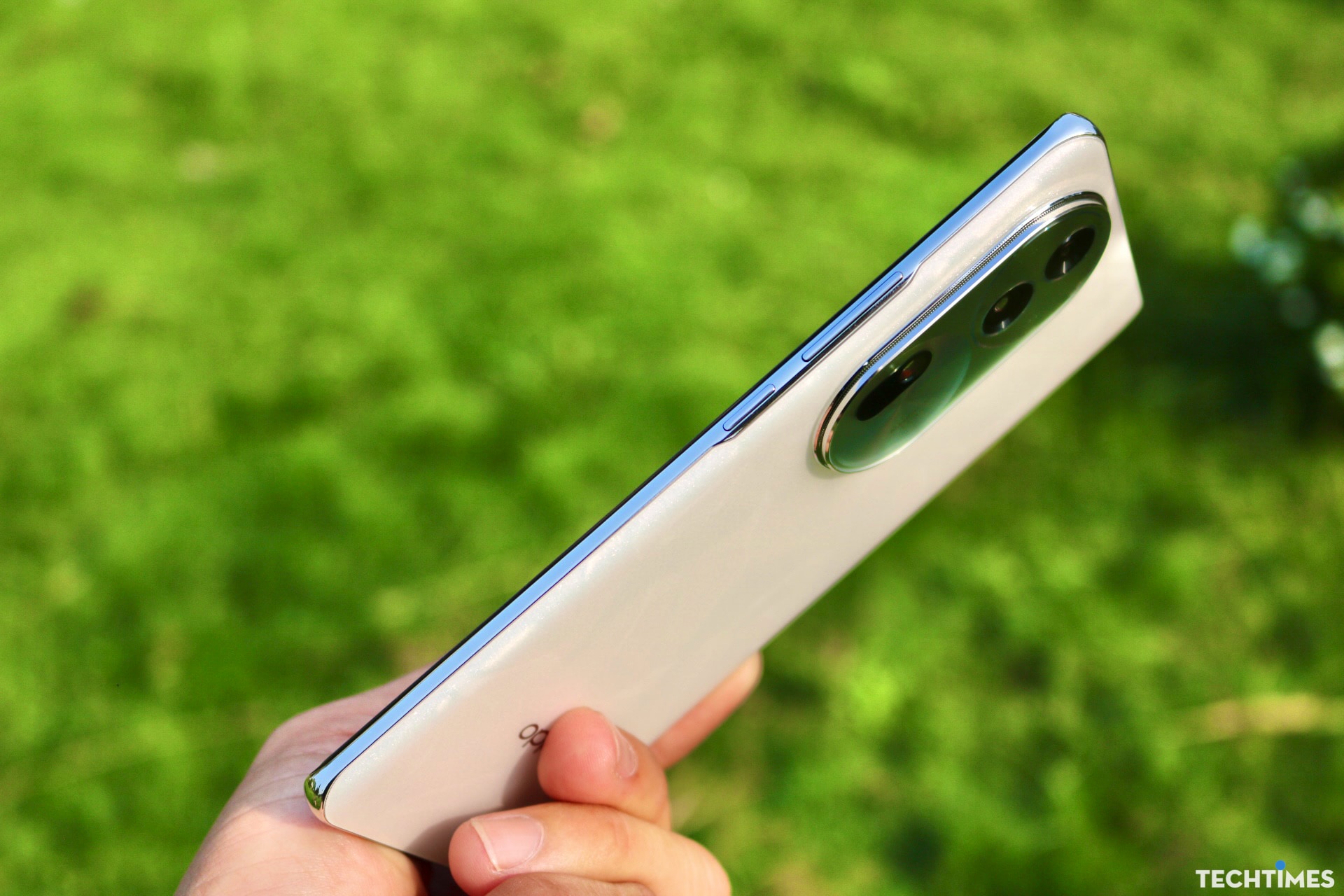 Reno11 Series TechTimes 9 TechTimes Vietnam Đánh giá OPPO Reno11 Pro 5G và Reno11 5G: Mở màn 2024 ấn tượng