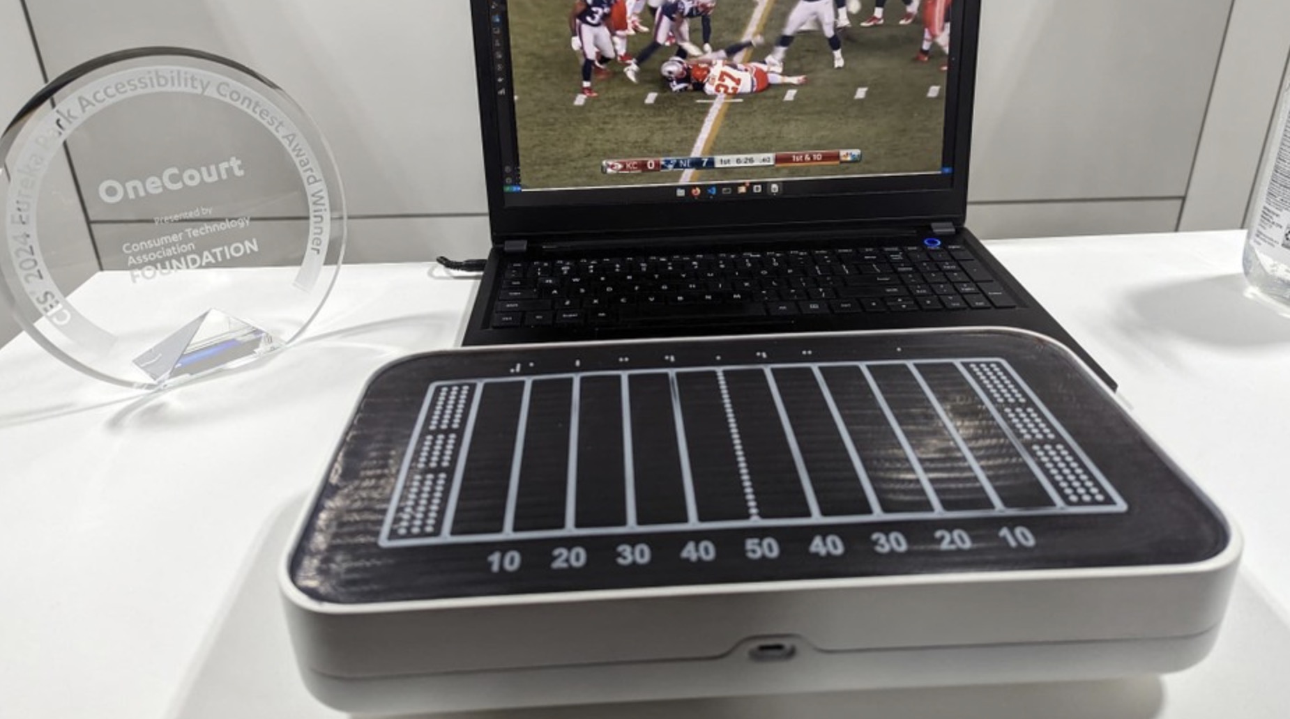 OneCourt là một công ty khởi nghiệp được thành lập bởi các cựu sinh viên Đại học Washington