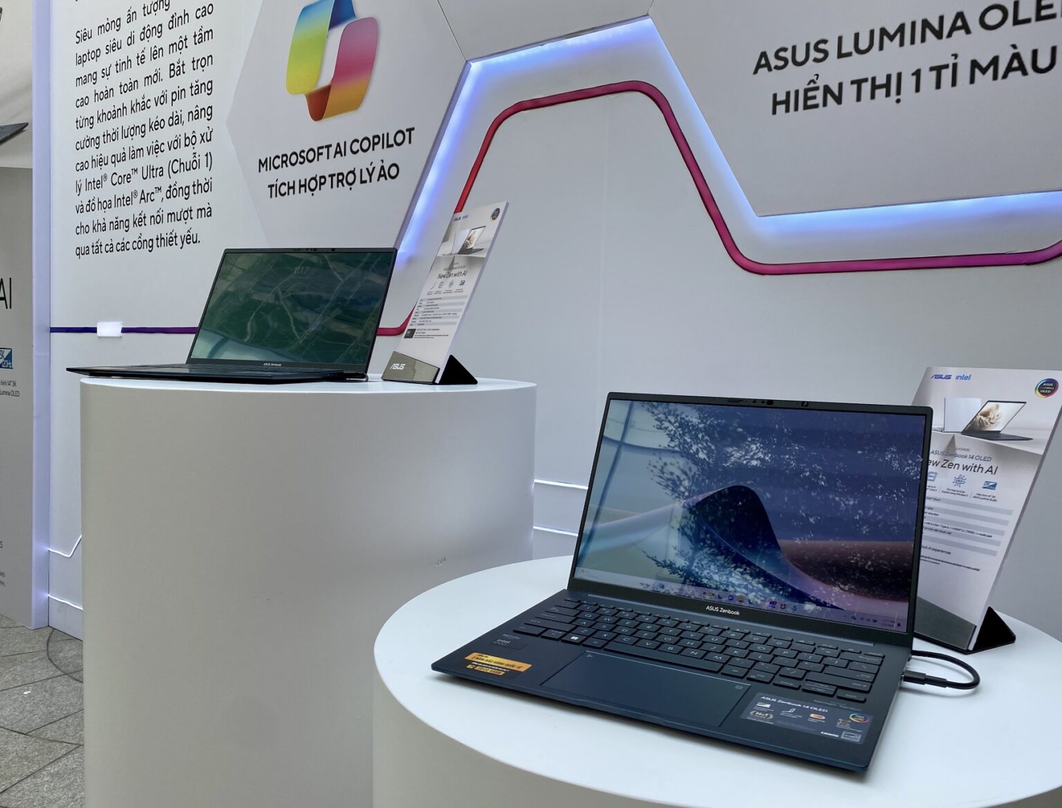 Zenbook 14 OLED (UX3405) có giá 28,99 triệu đồng tại Việt Nam