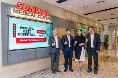 (Left to right) President of Sunway Healthcare Group (SHG), Dato' Lau Beng Long, said that Sunway Medical Centre (SMC) aims to further elevate standards of care through patient-centred innovative treatments, digitalisation and providing comprehensive clinical services. Dato' Lau is pictured here with Dr Khoo Chow Huat, SHG Managing Director (Hospital & Healthcare Operations), Tan Mei Shin, SMC Director of Business Development & Corporate Communications, and Dr Seow Vei Ken, CEO of SMC. (PRNewsfoto/Sunway Healthcare Group)