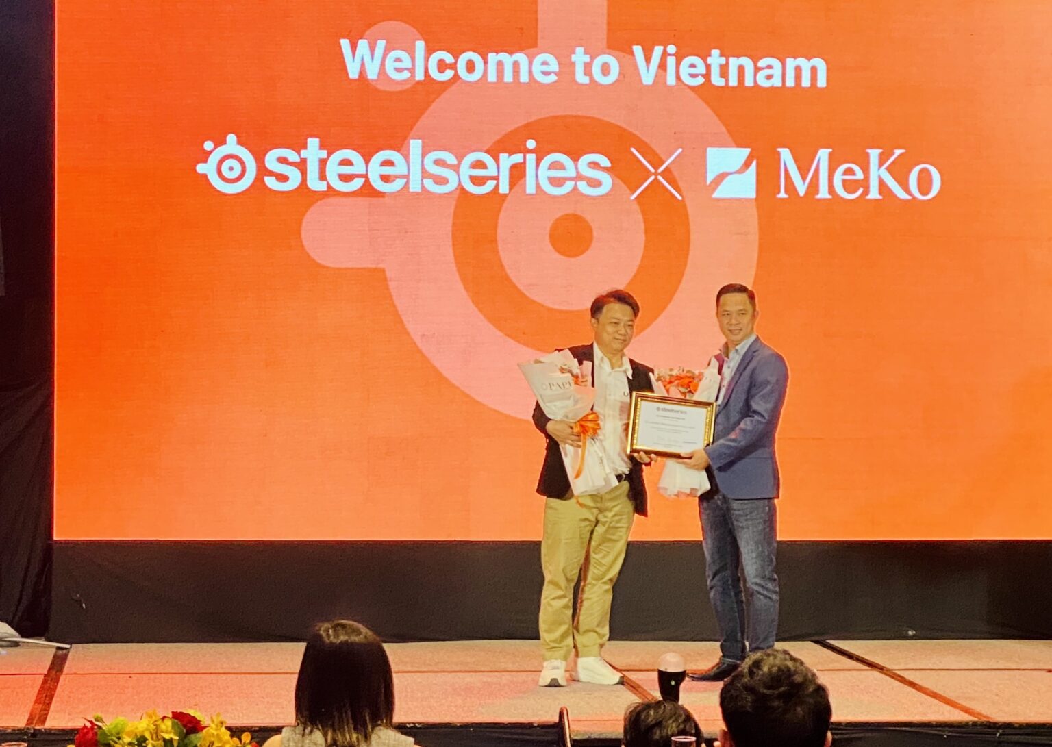 SteelSeries, thương hiệu phụ kiện chơi game hàng đầu thế giới, đã chọn công ty MeKo làm nhà phân phối độc quyền tại Việt Nam.