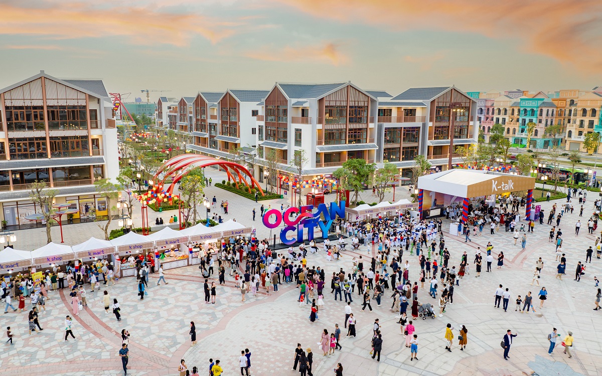 Vinhomes khai truong khu pho thuong mai K Town o Ha TechTimes.vn Vinhomes khai trương khu phố thương mại K-Town ở Hà Nội và 2 công trình văn hóa, giải trí ở Hải Phòng