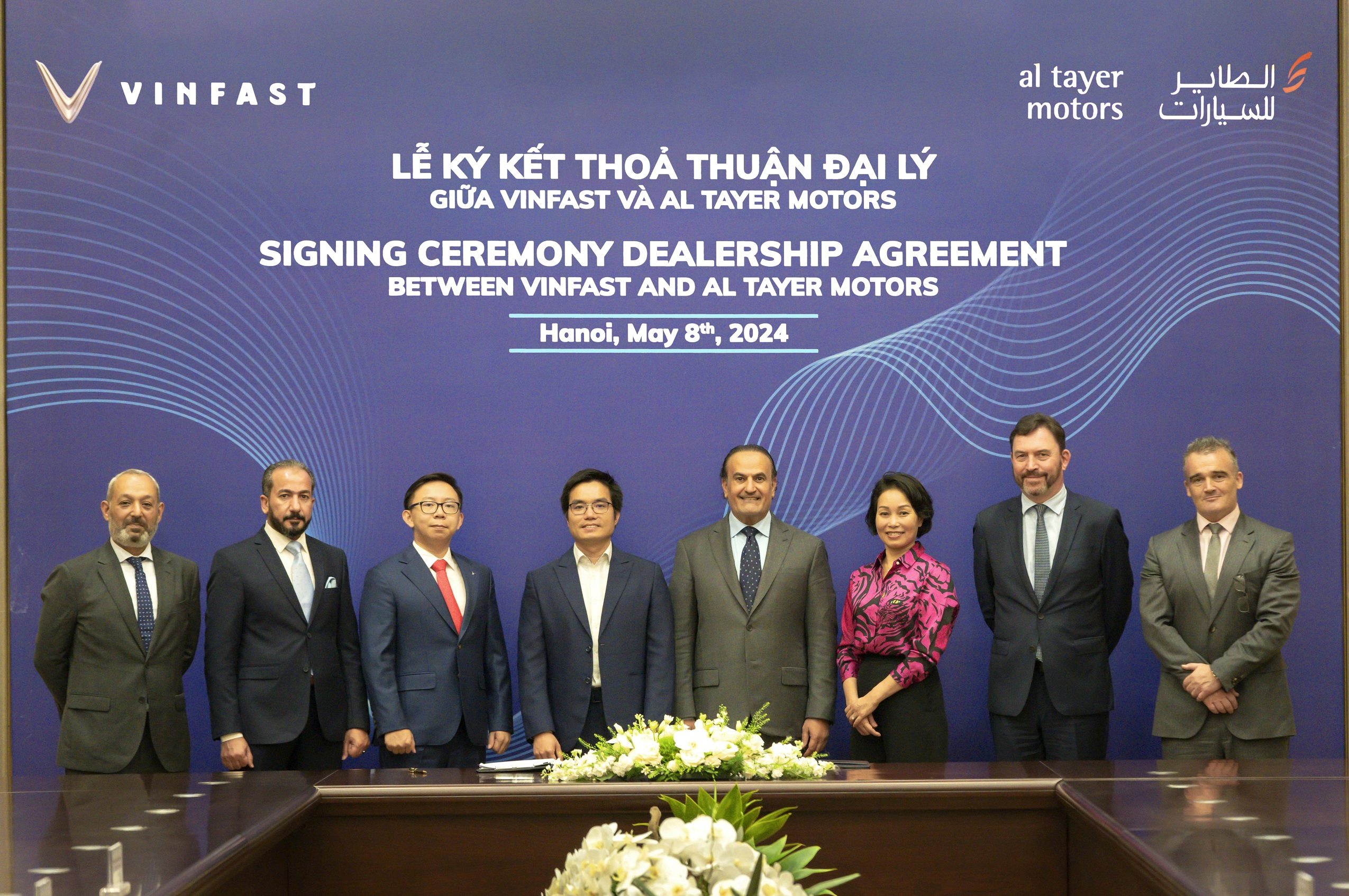 VinFast Auto ky thoa thuan dai ly doc quyen voi TechTimes Vietnam VinFast Auto ký thỏa thuận đại lý độc quyền với Al Tayer Motors để phân phối xe điện tại UAE